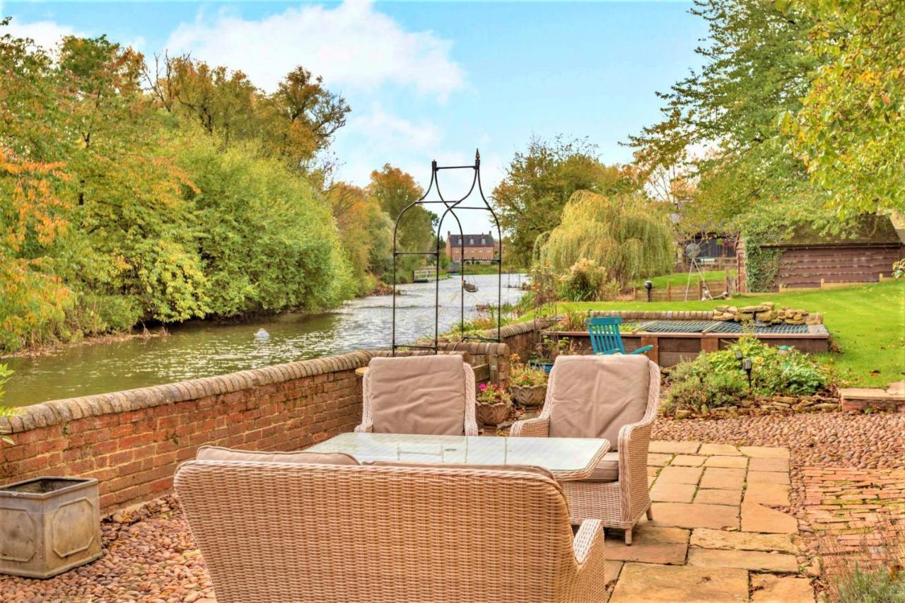 Holiday home Finest Retreats - Islip Mill House - Beautiful Riverside