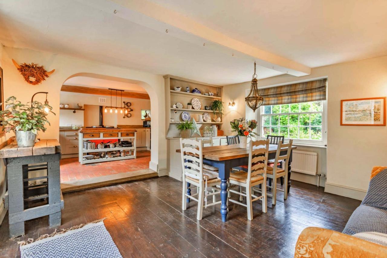 Holiday home Finest Retreats - Islip Mill House - Beautiful Riverside