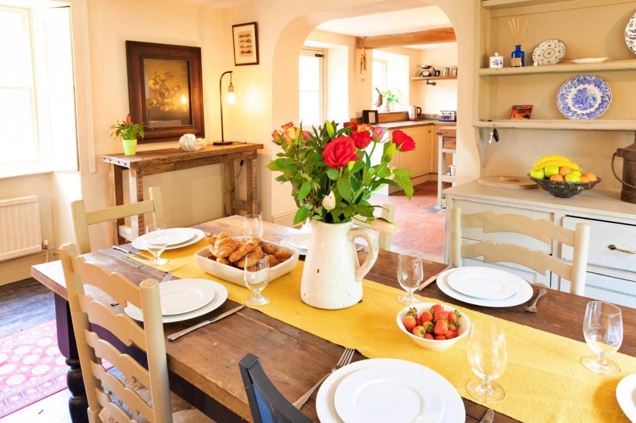 Finest Retreats - Islip Mill House - Beautiful Riverside