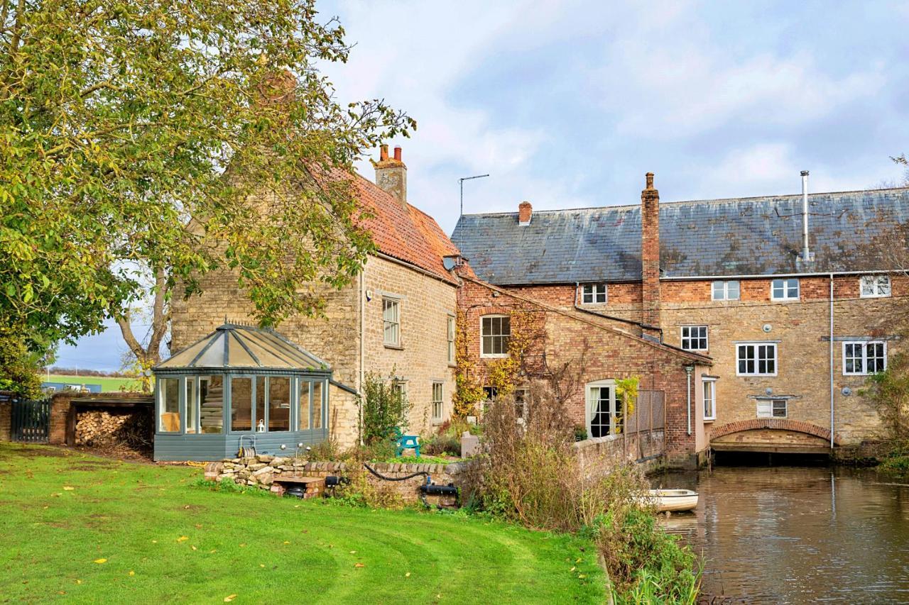Holiday home Finest Retreats - Islip Mill House - Beautiful Riverside
